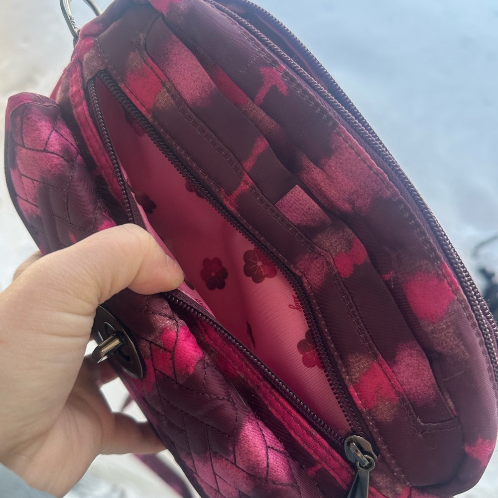 Lug Switch Convertible Crossbody Bag - Shibori Wine - Picture 4 of 10